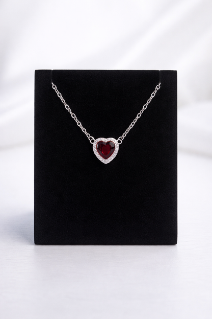 Naszyjnik „Serce i Miecz” – wyjątkowy prezent dla niej i dla niego